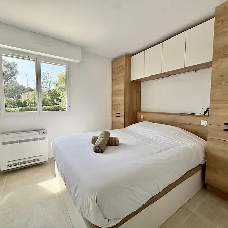 Apartamento Beau 2 Pieces Neuf, Terrasse, Proche Des Criques